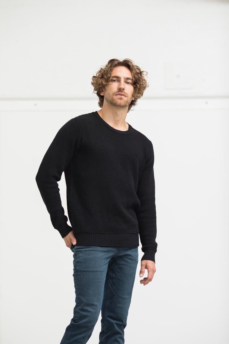 EA062 - TAROKO RE-GEN SWEATER